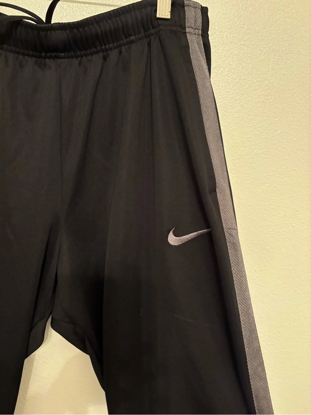Nike Men's Black Track Pants with Gray Side Stripe xxl